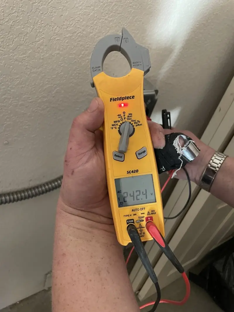 Voltage testing with clamp meter during Circuit Breaker Repair in Frankstown